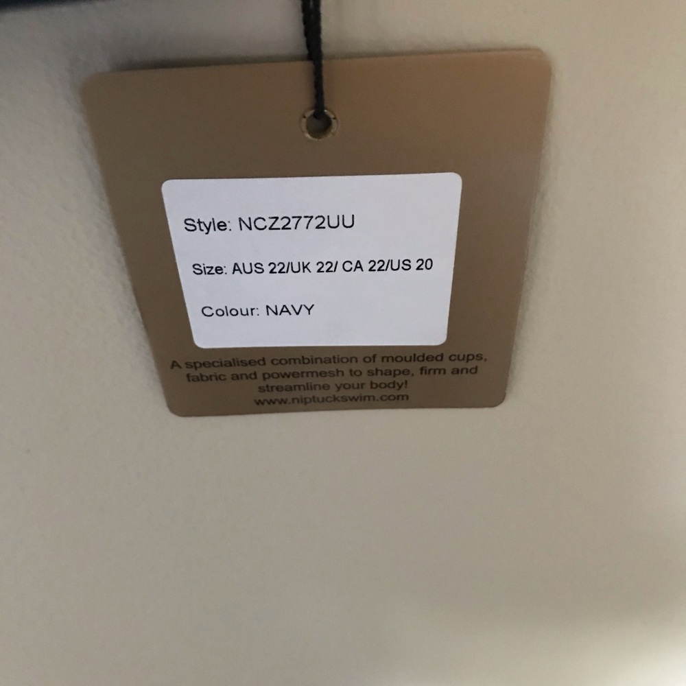 NIP TUCK CURVE high waist bottoms &knot bikini top - Picture 13 of 14